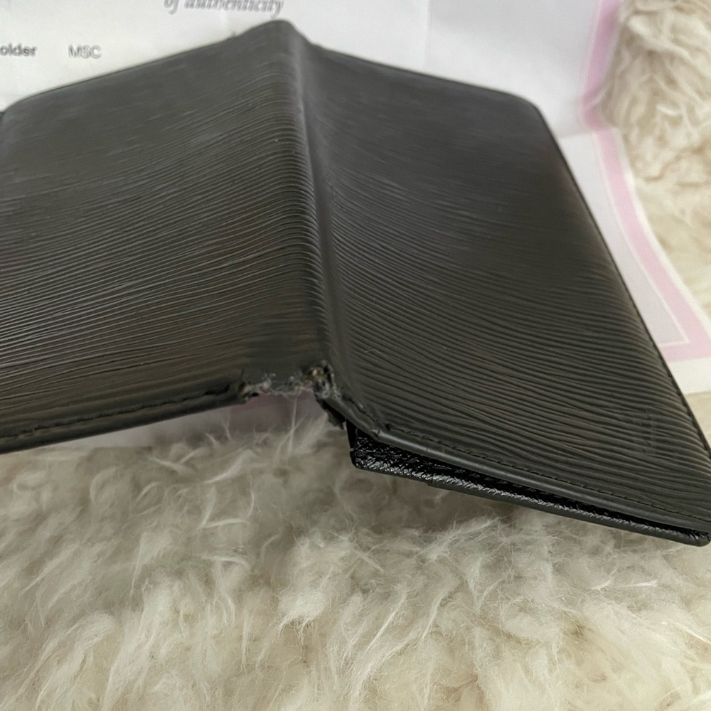 Louis Vuitton EPI Leather Wallet, With C.O.A - Picture 9 of 9